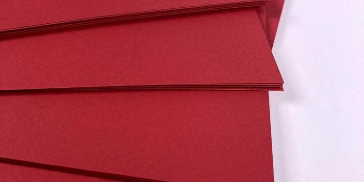 Màu đỏ được  ứng dụng phổ biến trong nhiều ngành