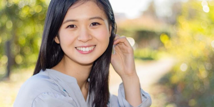 Các bạn muốn hậu cảnh mờ hay hậu cảnh nét?